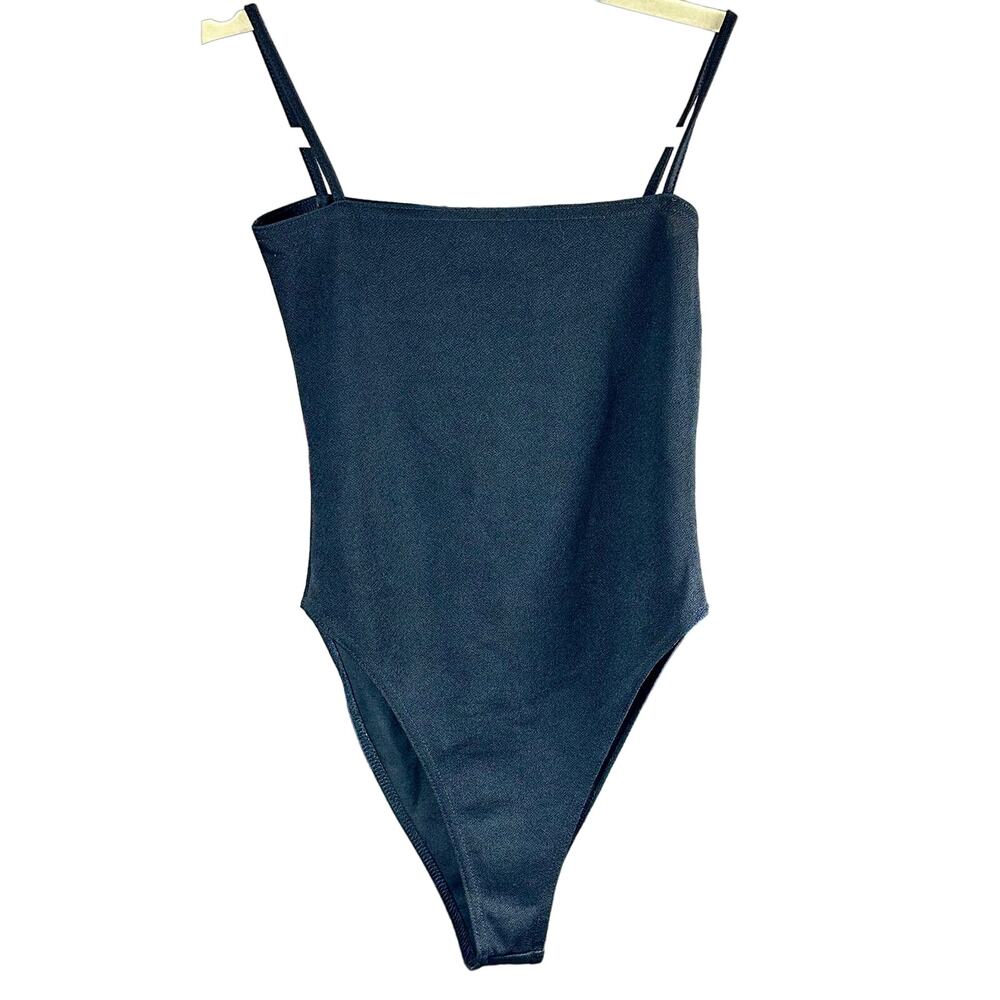 boohoo black spaghetti strap bodysuit 1990s style trendy under layer SZ 2